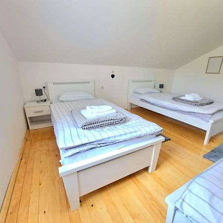 Bed and Breakfast Sobe Zizi Jajce Zewnętrze zdjęcie