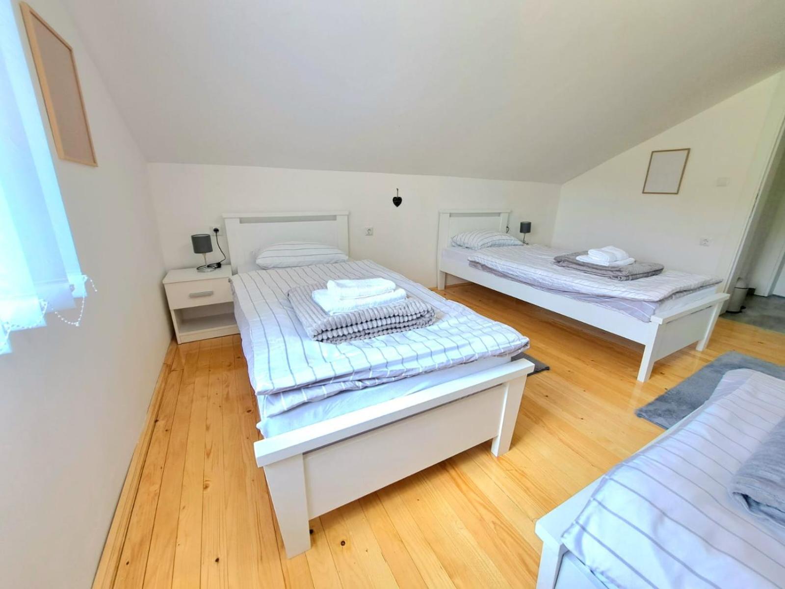 Bed and Breakfast Sobe Zizi Jajce Zewnętrze zdjęcie