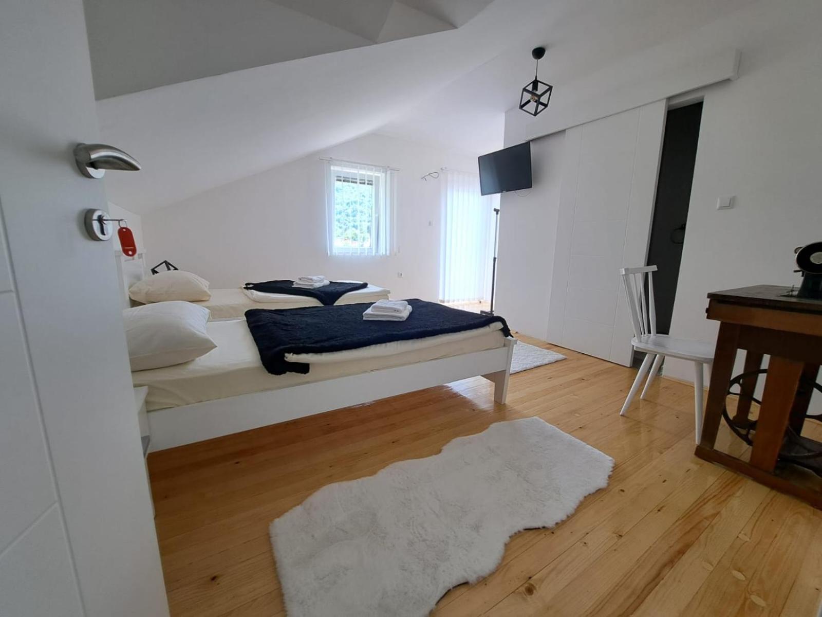 Bed and Breakfast Sobe Zizi Jajce Zewnętrze zdjęcie