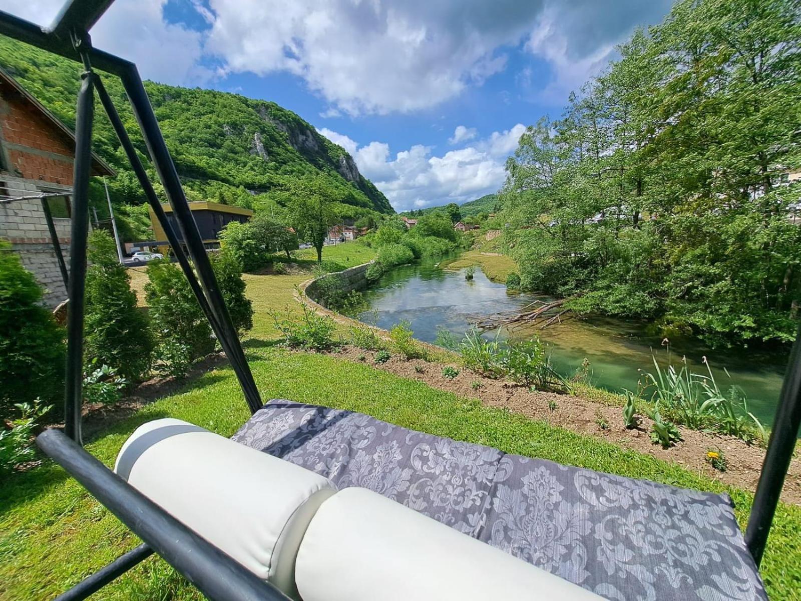 Bed and Breakfast Sobe Zizi Jajce Zewnętrze zdjęcie