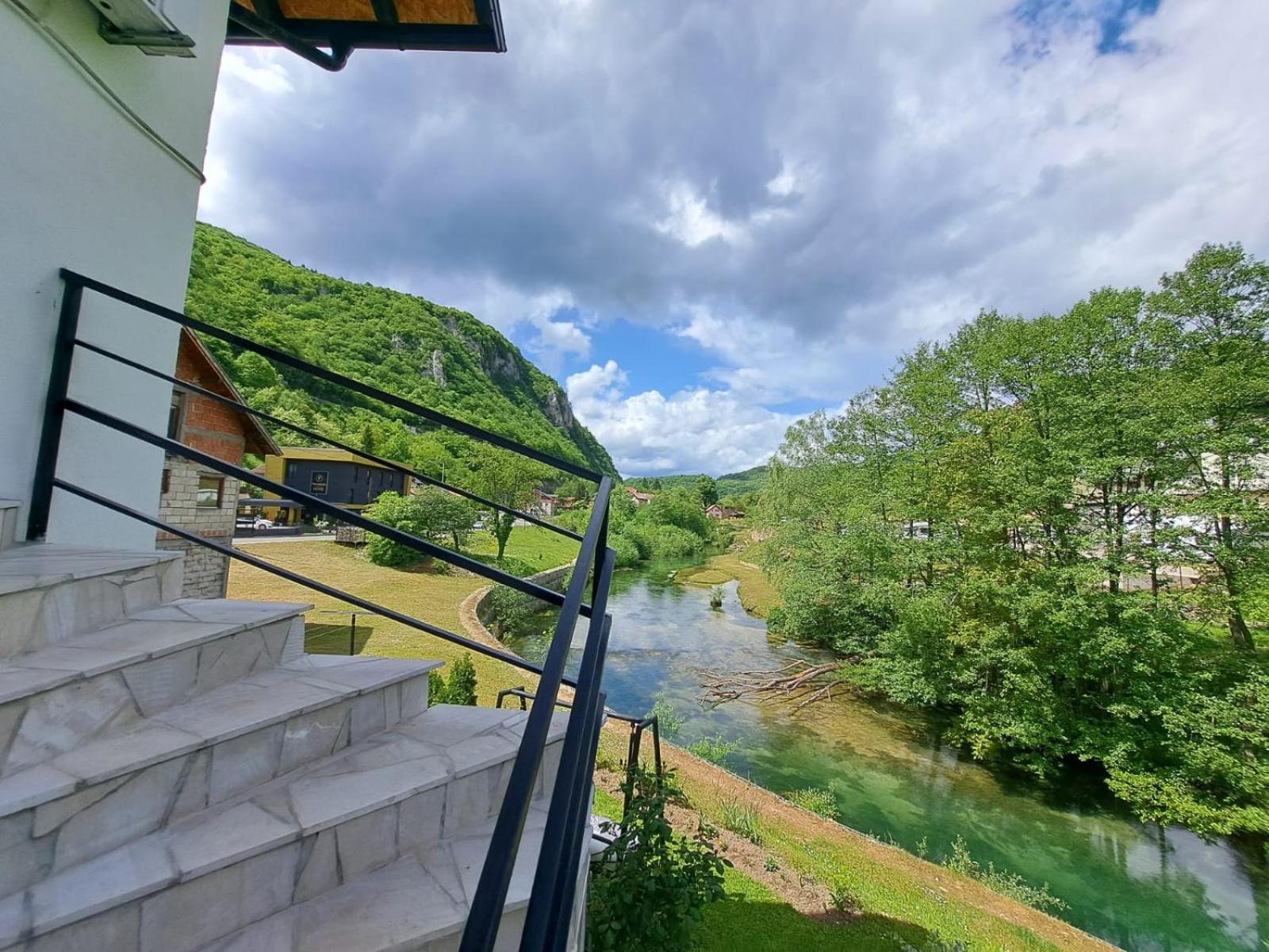 Bed and Breakfast Sobe Zizi Jajce Zewnętrze zdjęcie