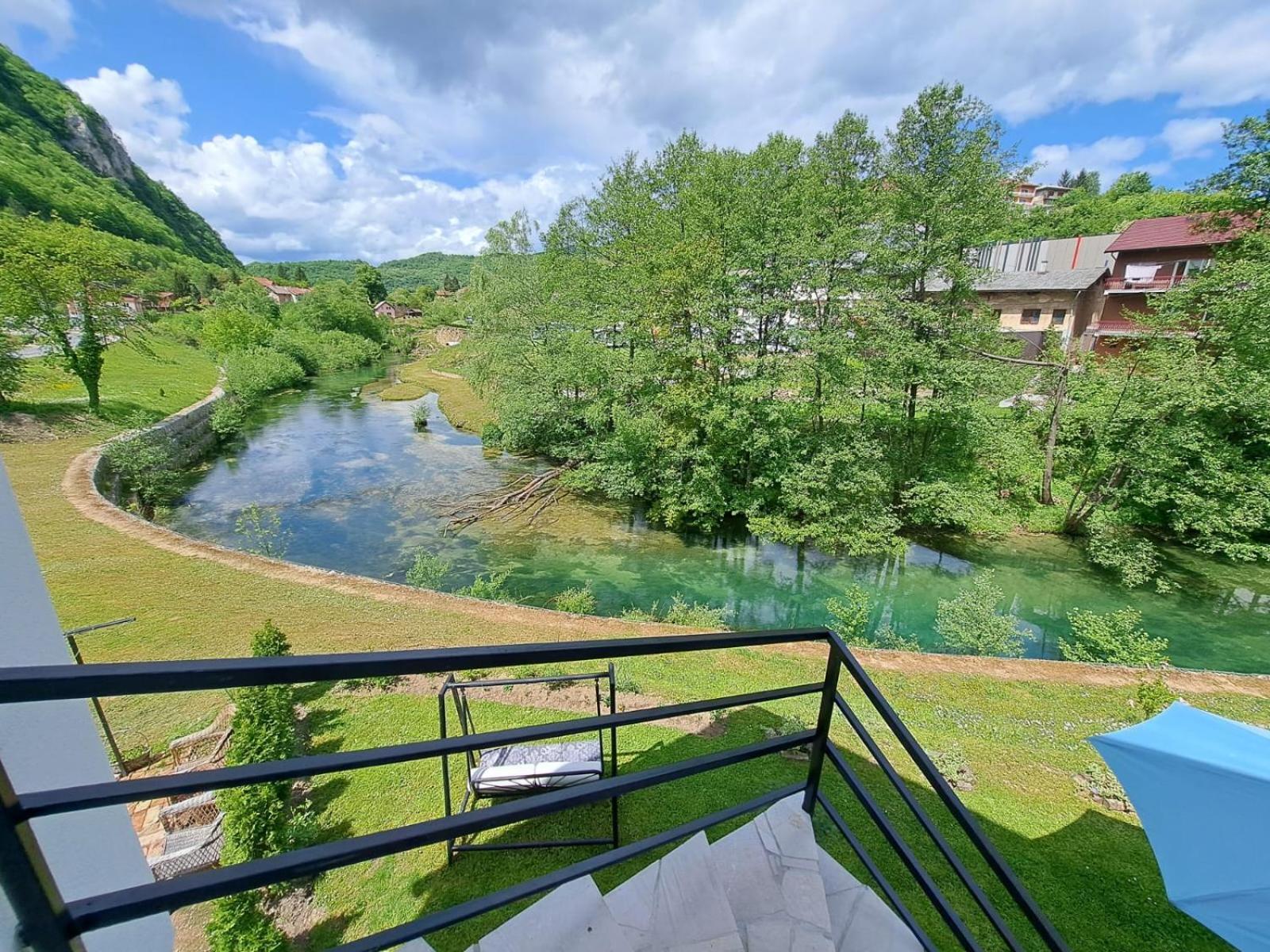 Bed and Breakfast Sobe Zizi Jajce Zewnętrze zdjęcie