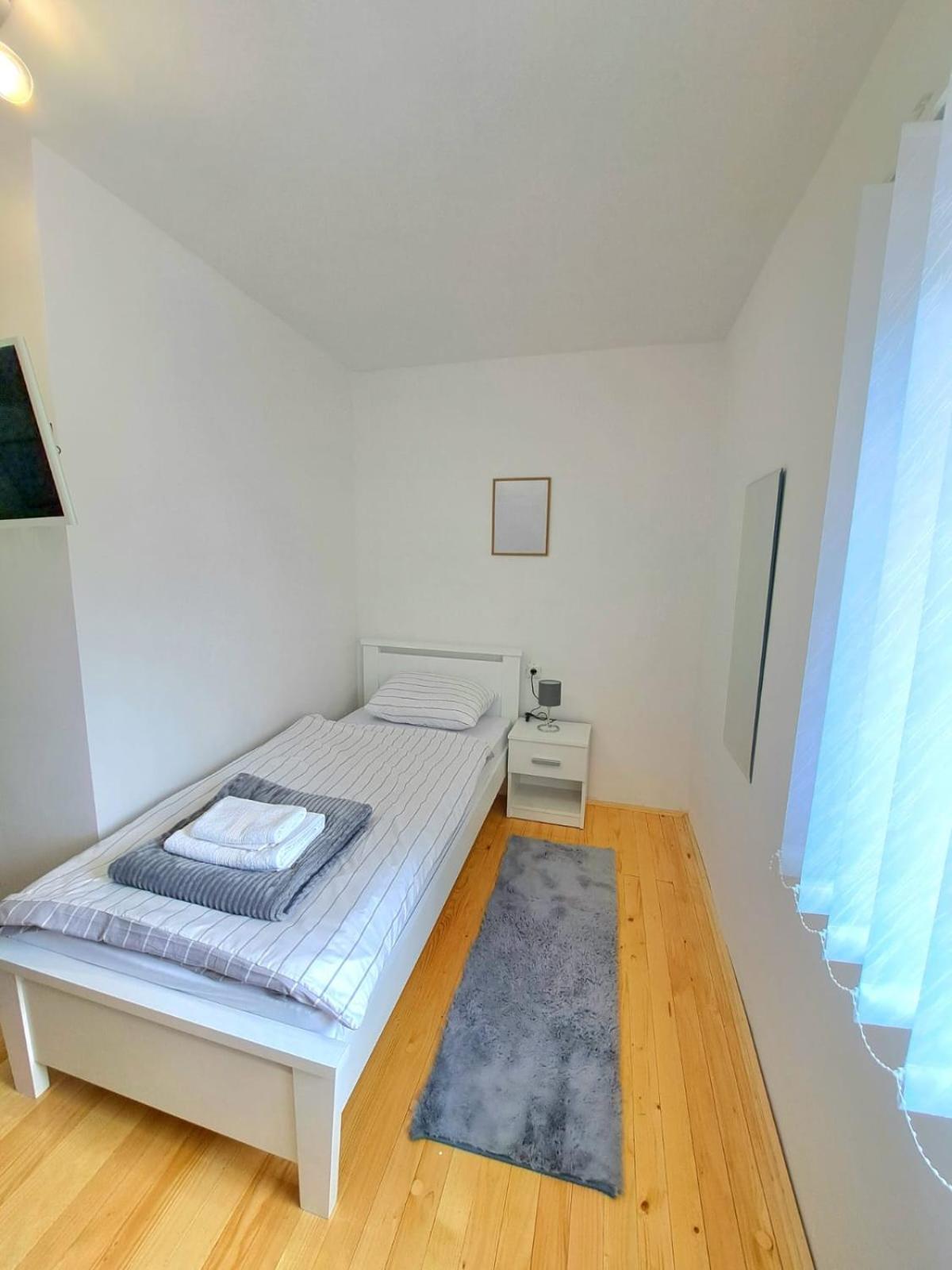 Bed and Breakfast Sobe Zizi Jajce Zewnętrze zdjęcie