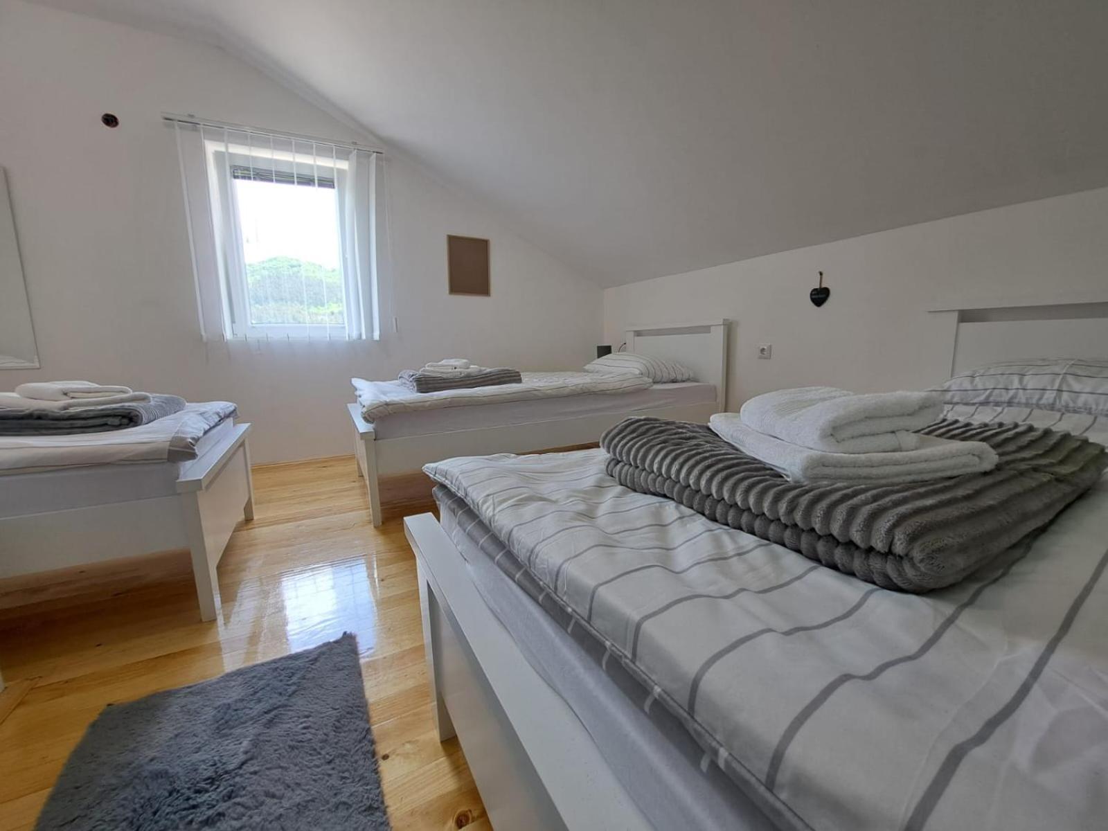 Bed and Breakfast Sobe Zizi Jajce Zewnętrze zdjęcie