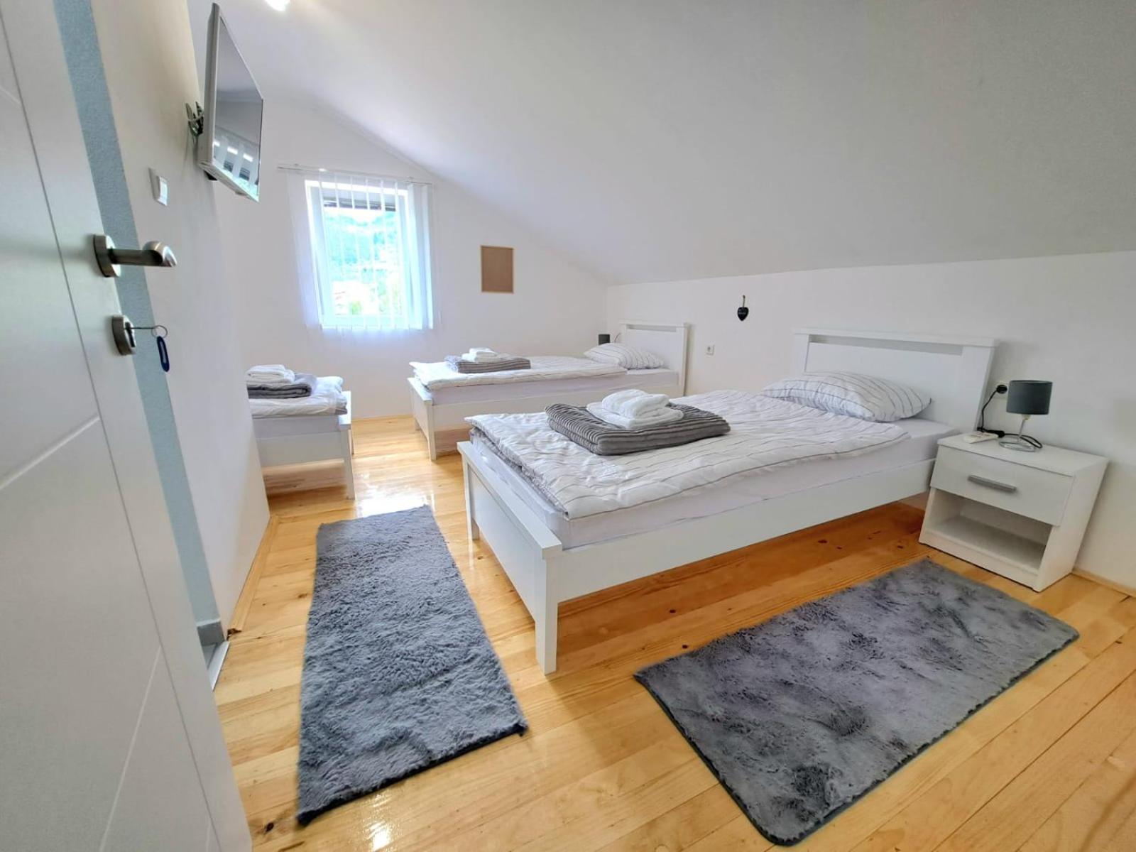 Bed and Breakfast Sobe Zizi Jajce Zewnętrze zdjęcie