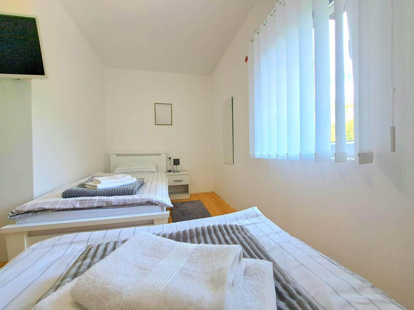 Bed and Breakfast Sobe Zizi Jajce Zewnętrze zdjęcie