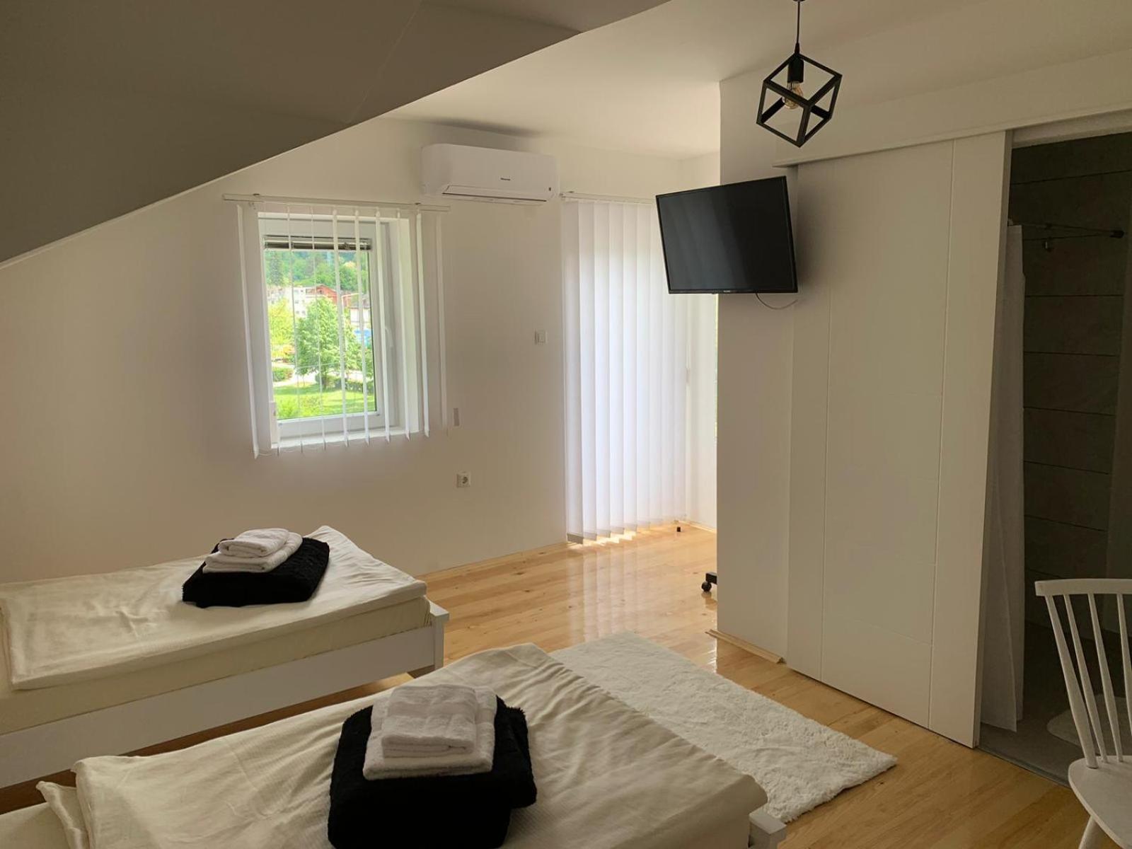 Bed and Breakfast Sobe Zizi Jajce Zewnętrze zdjęcie