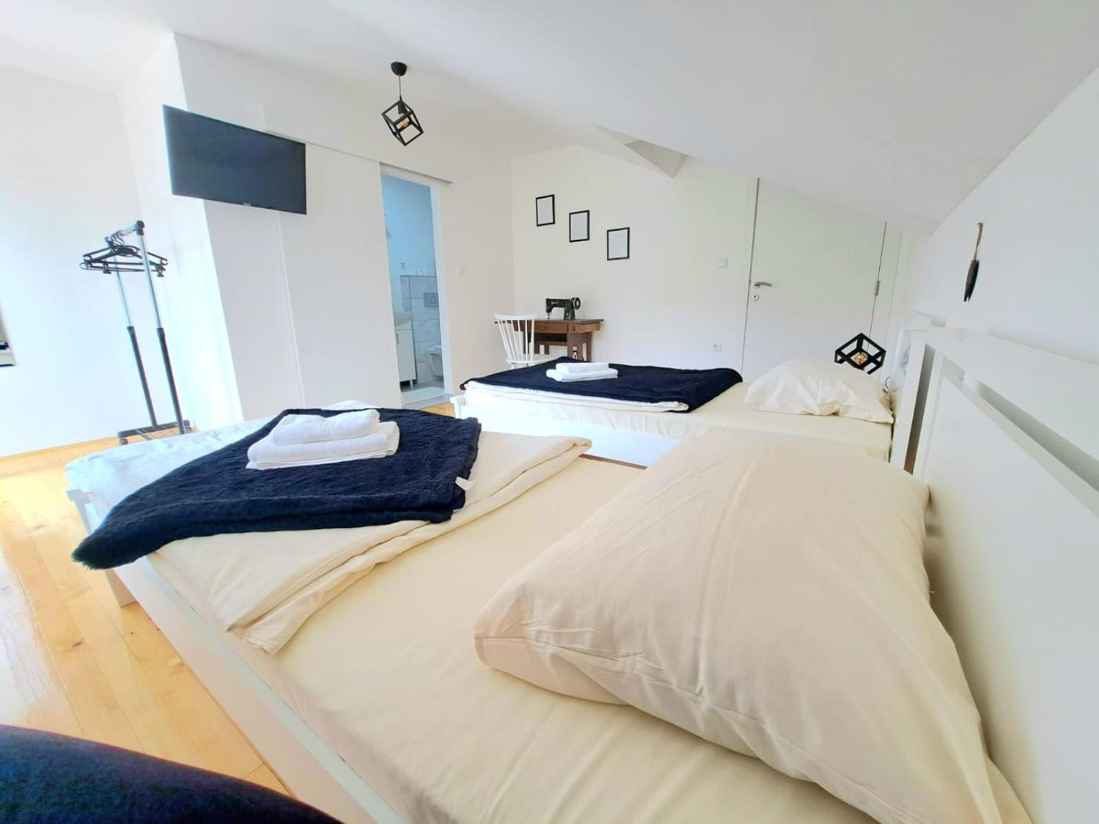 Bed and Breakfast Sobe Zizi Jajce Zewnętrze zdjęcie